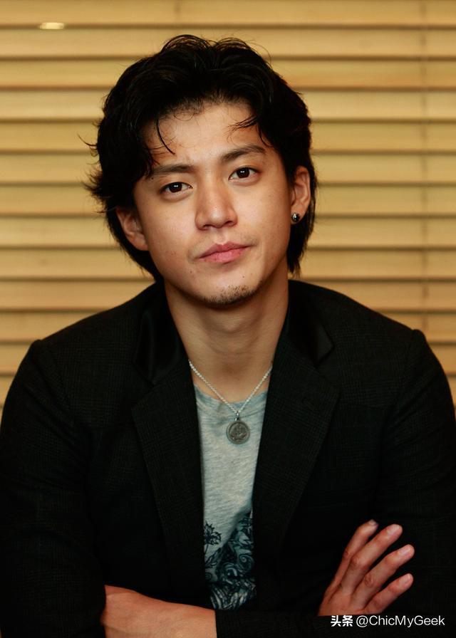小栗旬_小栗旬 30年演艺生涯 经纪公司社长